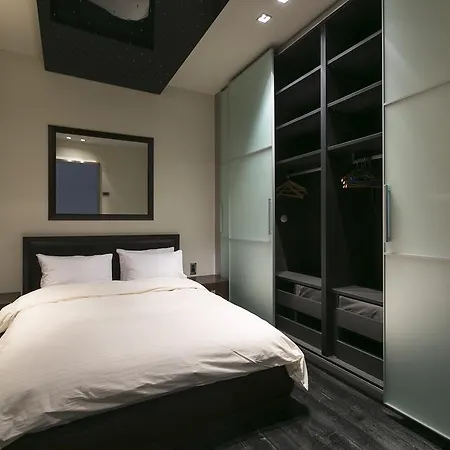 Nikis Apartment